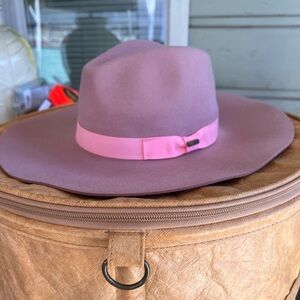Women's pink floppy brim hat